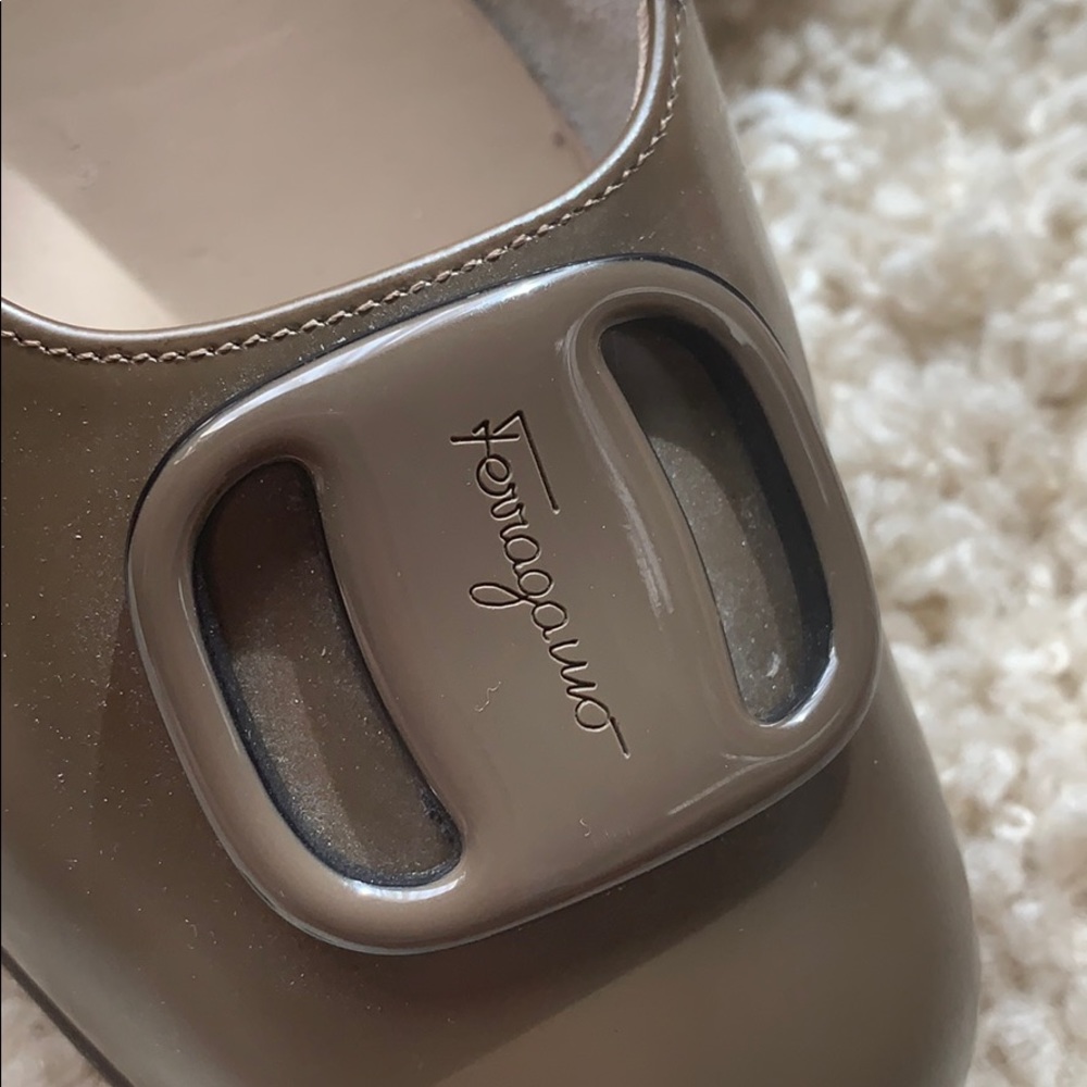 Ferragamo - Picture 2 of 6